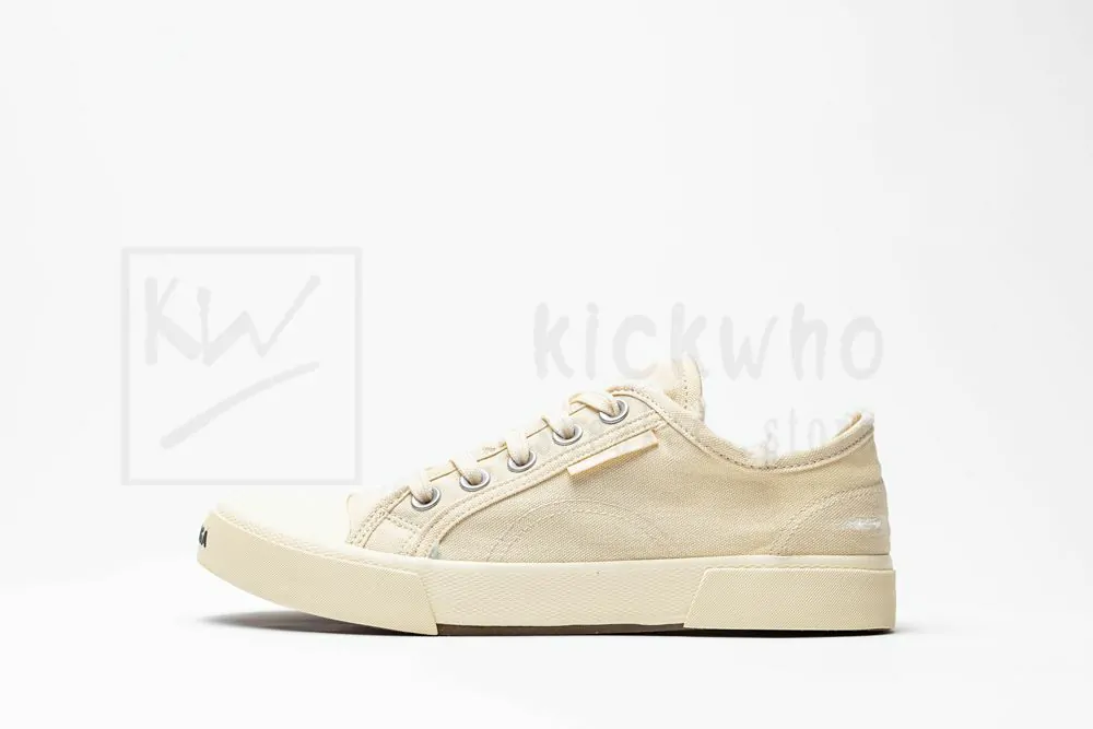 balenciaga paris low sneaker in white