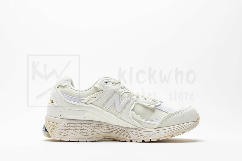 new balance 2002r 