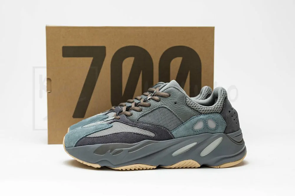 yeezy boost 700 