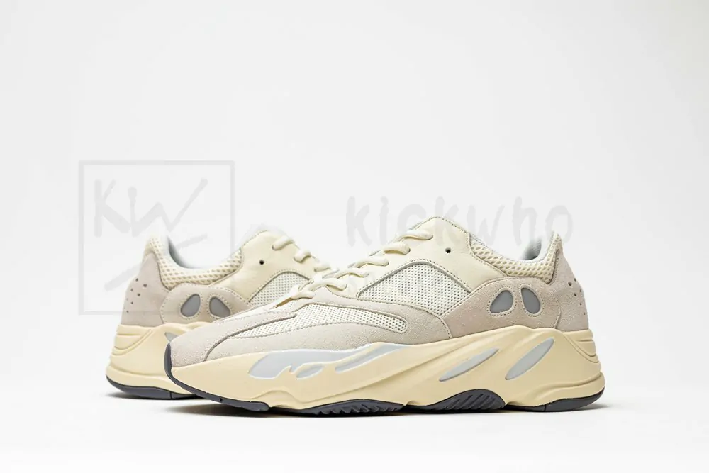 yeezy boost 700 