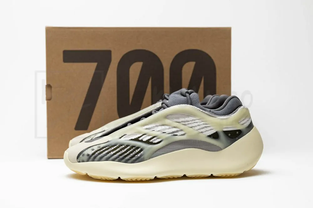 yeezy 700 v3 fade salt