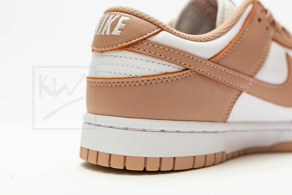 godkiller wmns dunk low 