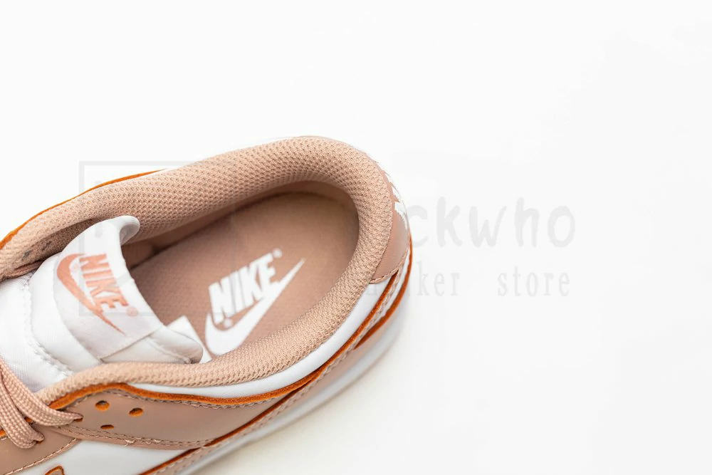 godkiller wmns dunk low 