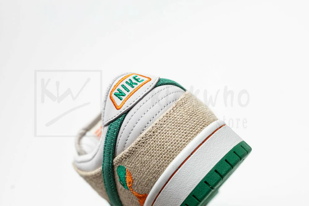 jarritos x dunk low sb