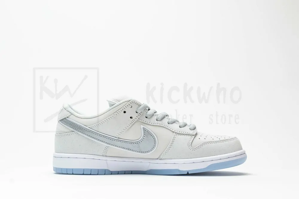 nike sb dunk low white lobster