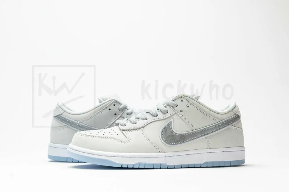 nike sb dunk low white lobster