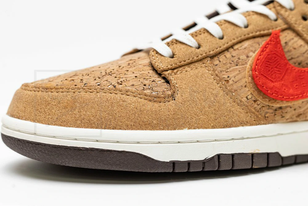 clot x dunk low sp cork