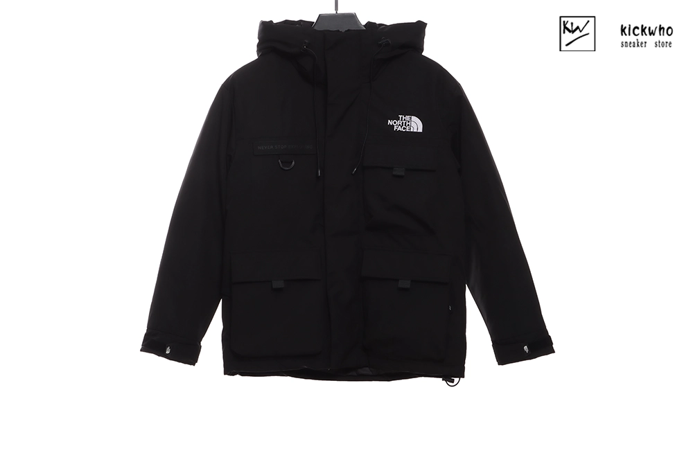 tnf never stop exploring coat black