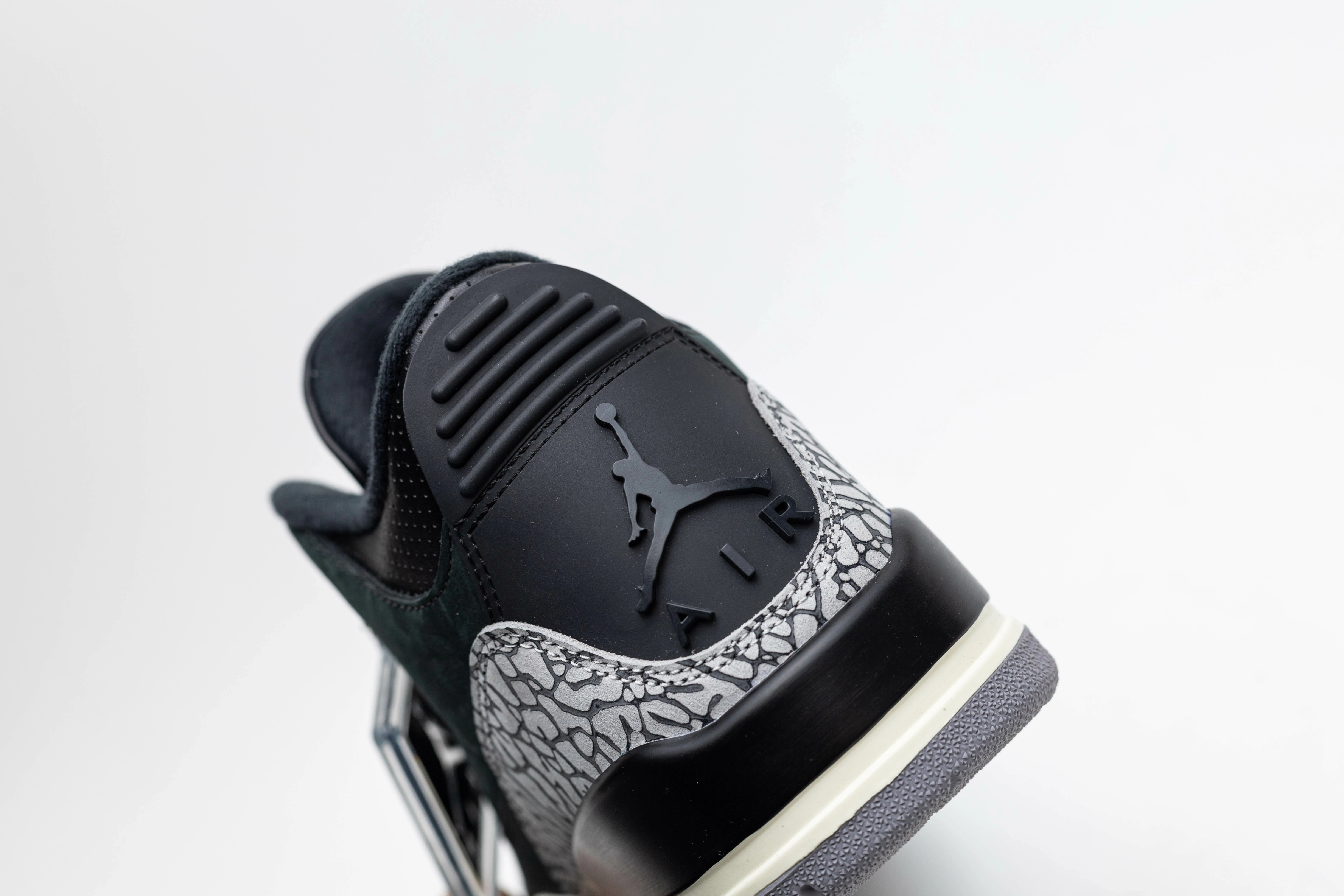 wmns air jordan 3 retro off noir