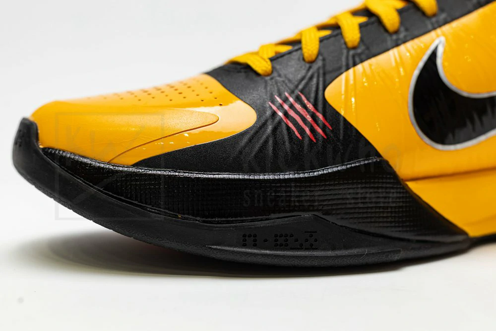 godkiller zoom kobe 5 protro ‘bruce lee’