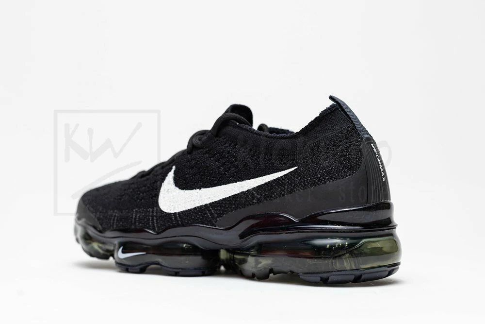 air vapormax 2023 flyknit black sail