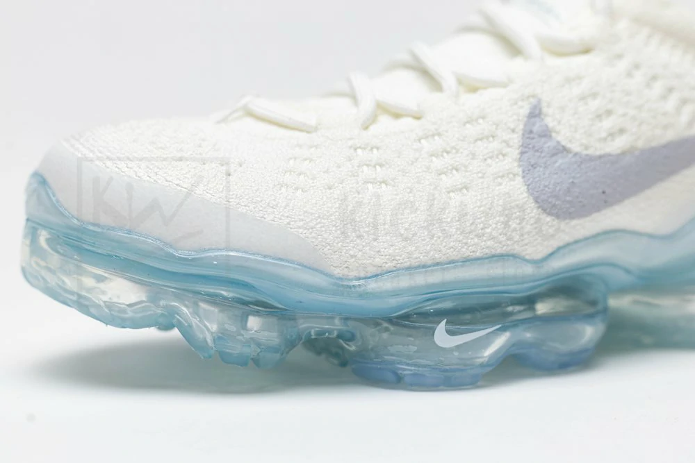 wmns air vapormax 2023 flyknit pure platinum