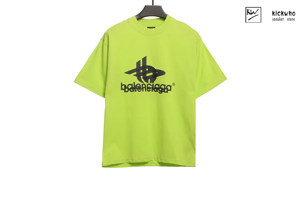 Ba*len*cia*ga overlapping logos t-shirt green