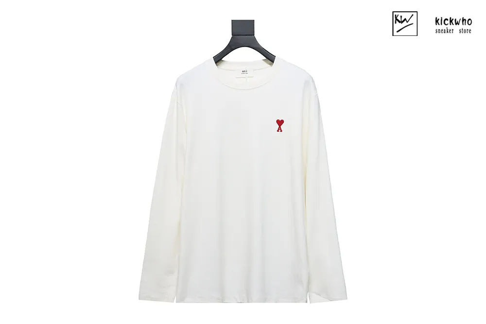 ami embroidered small heart logo long sleeved white