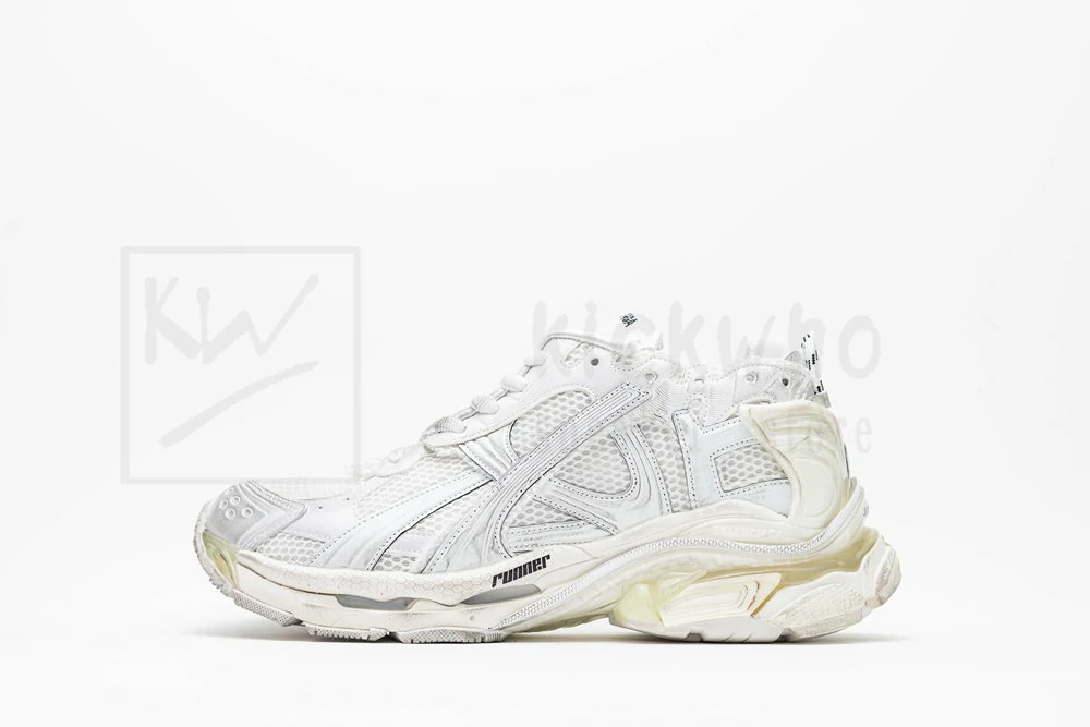 balenciaga runner sneaker white