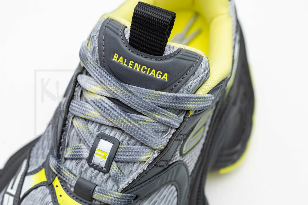 balenciaga 3xl sneaker grey yellow