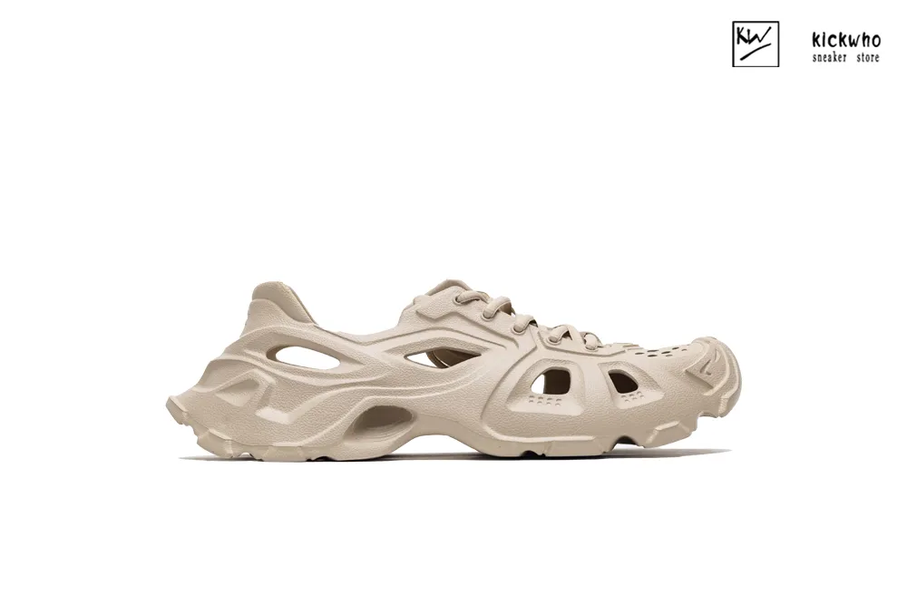 balenciaga hd lace up beige