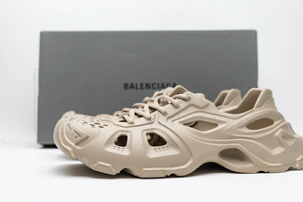 balenciaga hd lace up beige