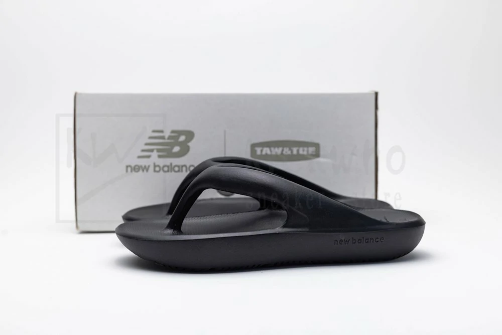 taw & toe x new balance slipper black