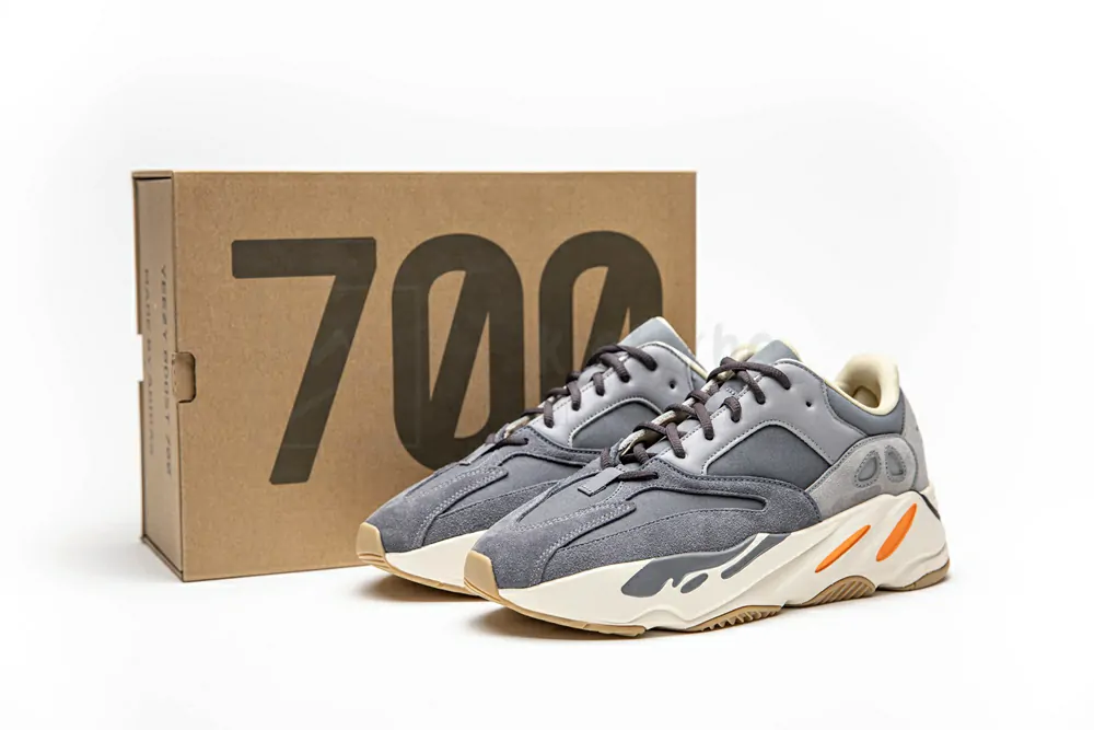 yeezy boost 700 