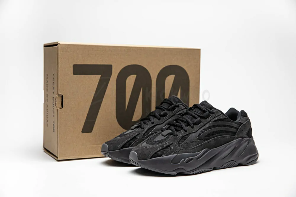 yeezy boost 700 v2 