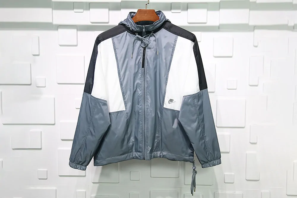 nike sliver light jacket