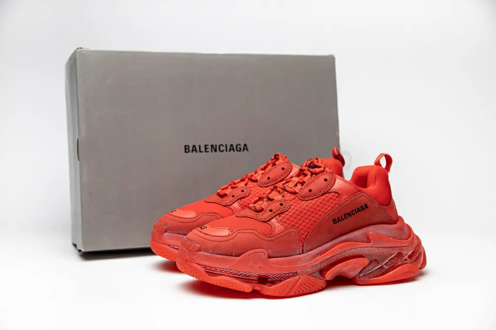 balenciaga triple s trainer 