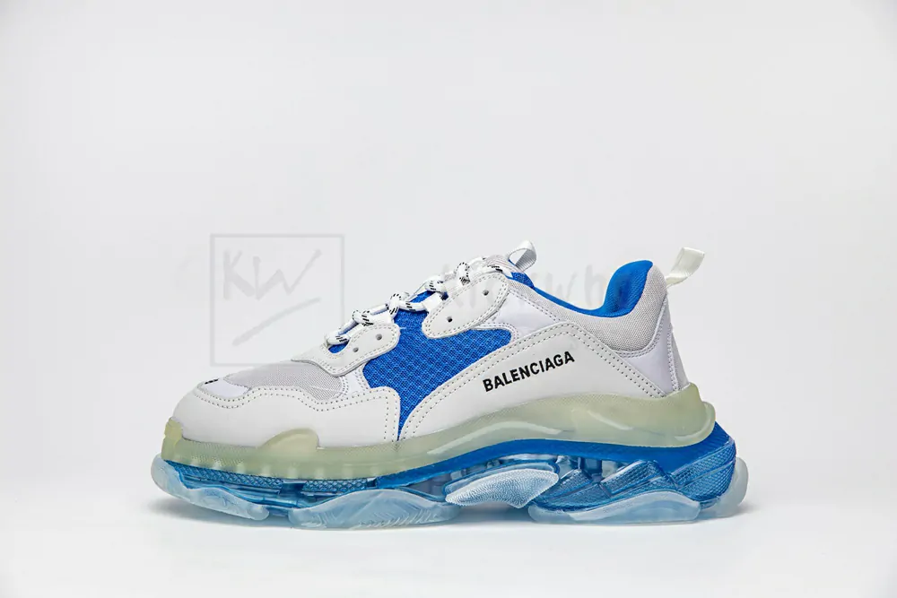 balenciaga triple s trainer 