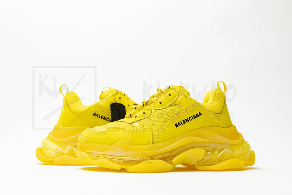 balenciaga triple s trainer 