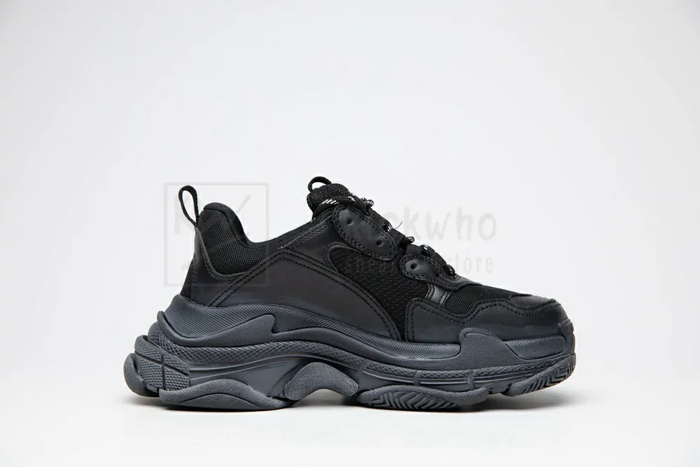 balenciaga triple s trainer pirate black "godkiller" 534162 w09o1 1000