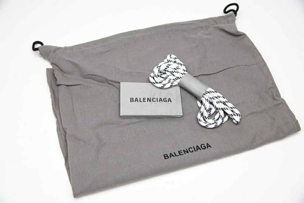 balenciaga triple s all white "godkiller" 512177w09e19000