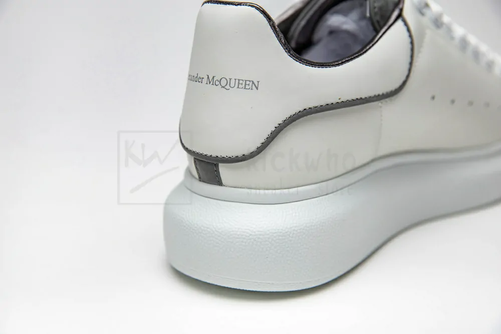 alexander mcqueen sneaker 